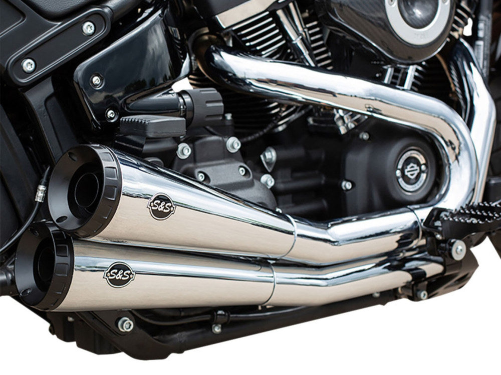 Grand National 2-into-2 Exhaust – Chrome with Black End Caps. Fits Street Bob, Low Rider, Slim, Fat Bob & Deluxe 2018up.
