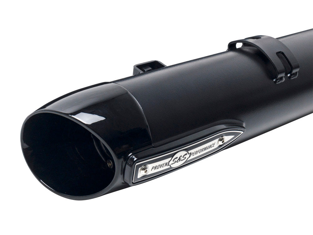 Broadhead 4in. Slip-On Mufflers – Black with Black End Caps. Fits Indian Big Twin 2014up with Hard Saddle Bags.
