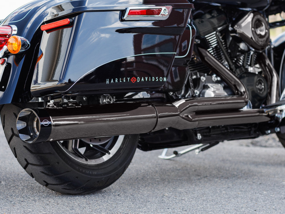 2-into-1 Sidewinder Exhaust – Lava Chrome with Black End Cap. Fits Touring 2017up.