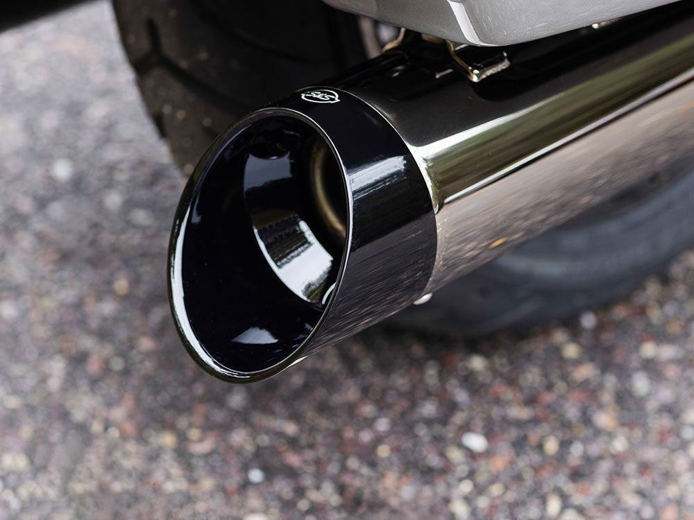 4-1/2in. Mk45 Slip-On Mufflers – Lava Chrome with Black Cutlass End Caps. Fits Touring 2017up.