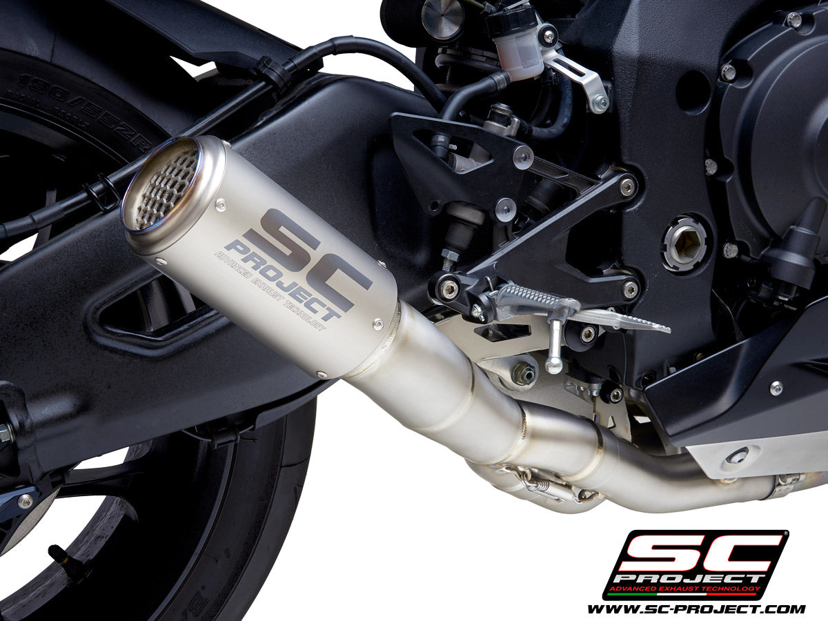YAMAHA YZF R1 (2015-2016) - R1M YAMAHA YZF R1 (2017-2019) - R1M YAMAHA YZF R1 (2020-2024) - R1M CR-T Muffler, with de-cat link pipe and titanium mesh on exit pipe