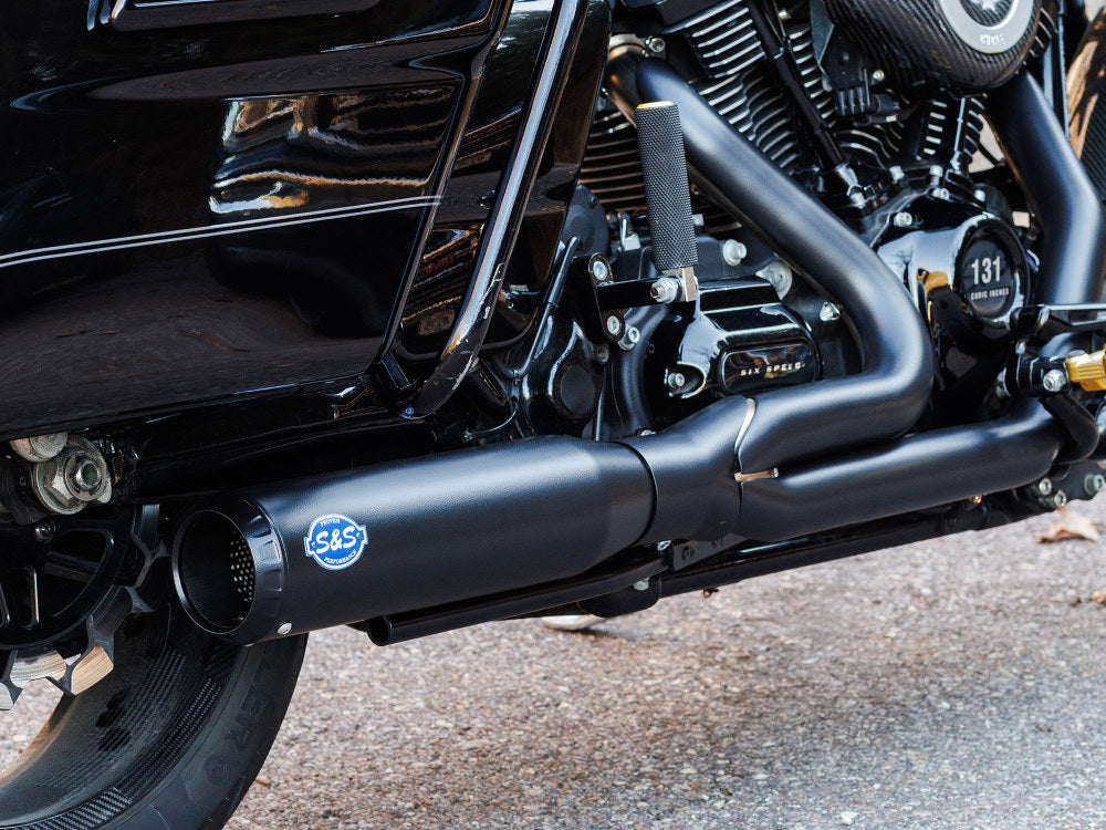 2-into-1 Qualifier Exhaust – Black with Black End Cap. Fits Touring 2017up